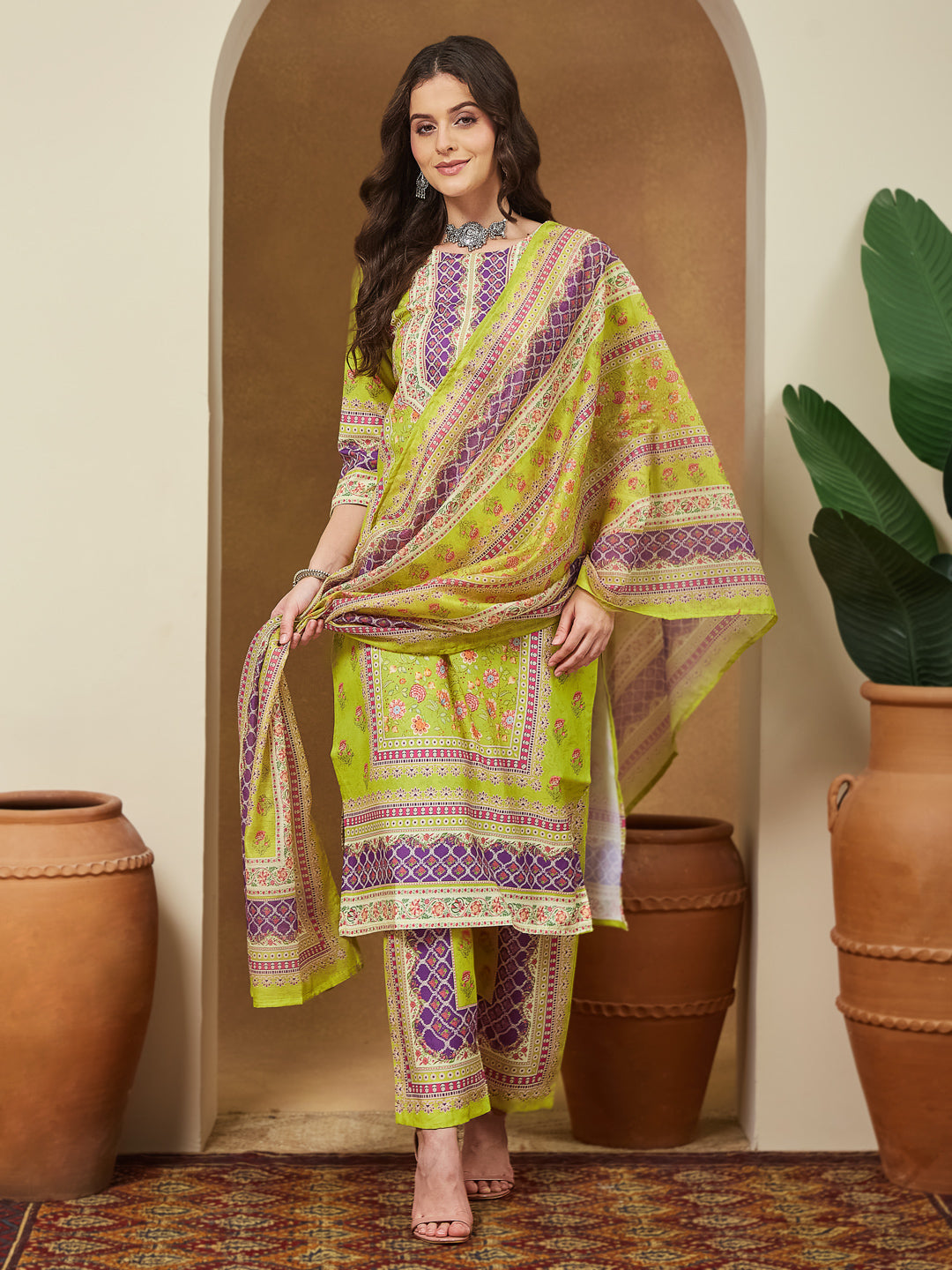 Janasya Women's Green Cotton Blend Floral Printed Pakistani Style Straight Kurta Set