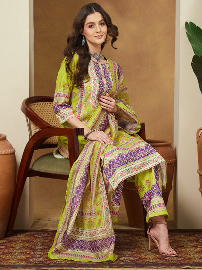 Janasya Women's Green Cotton Blend Floral Printed Pakistani Style Straight Kurta Set