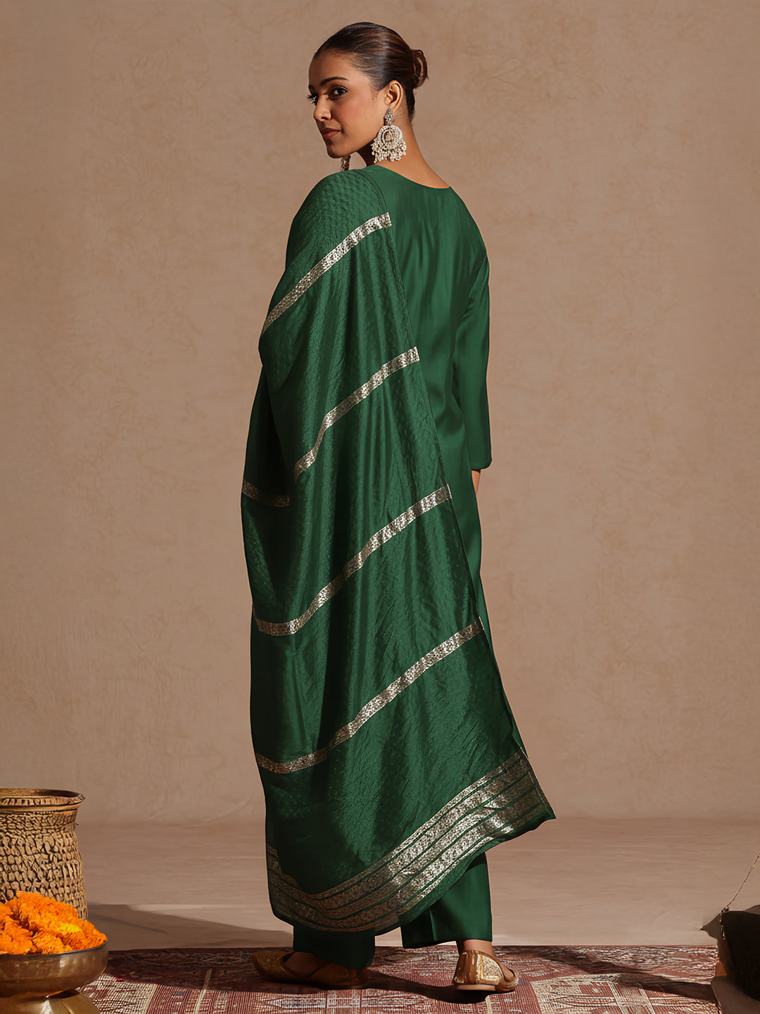 Janasya Women's Bottle Green Silk Blend Embroidered Straight Kurta Set